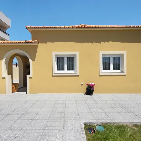 Pontes Dom wakacyjny *